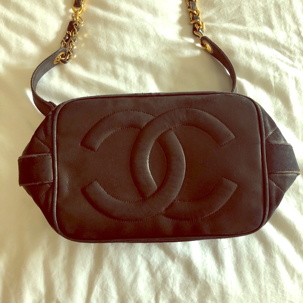 Chanel vintage bucket bag